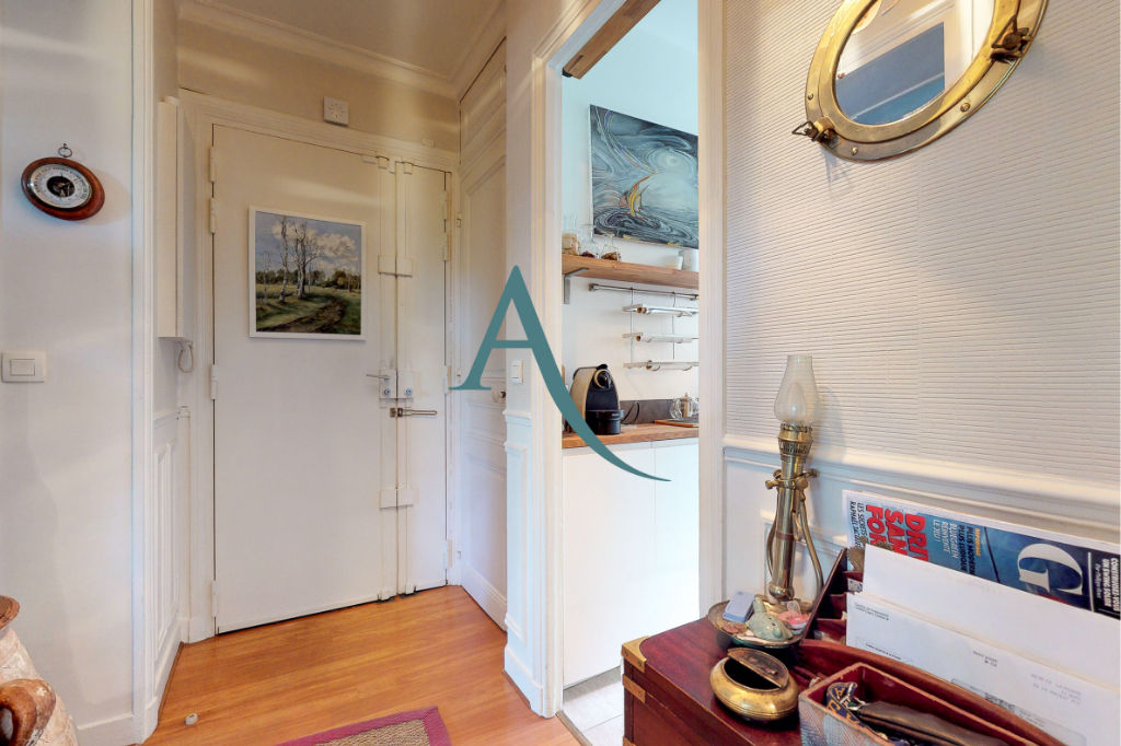 2 pices (49m2) avec BALCON filant et VUE DEGAGEE SUR PARC 8/13